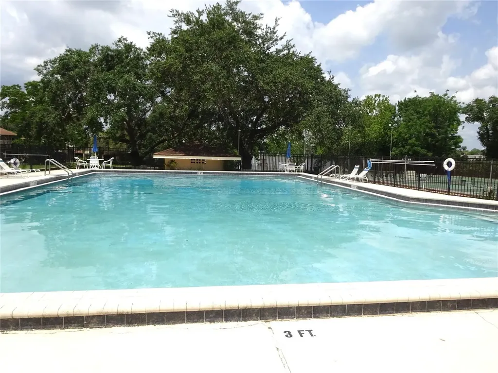 672 Post Oak Circle Altamonte Springs FL 32701
