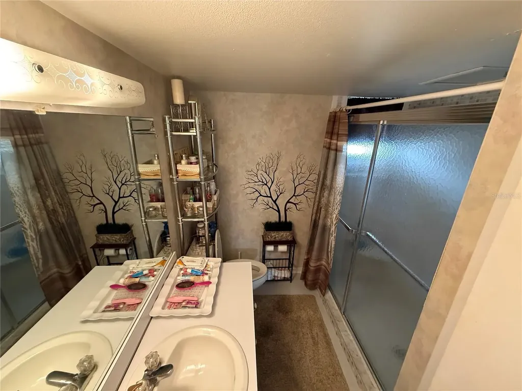700 Mirror Terrace NW Winter Haven FL 33881