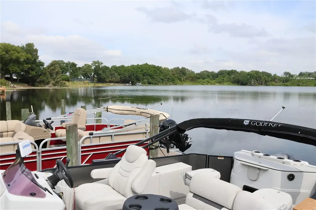 700 Mirror Terrace NW Winter Haven FL 33881