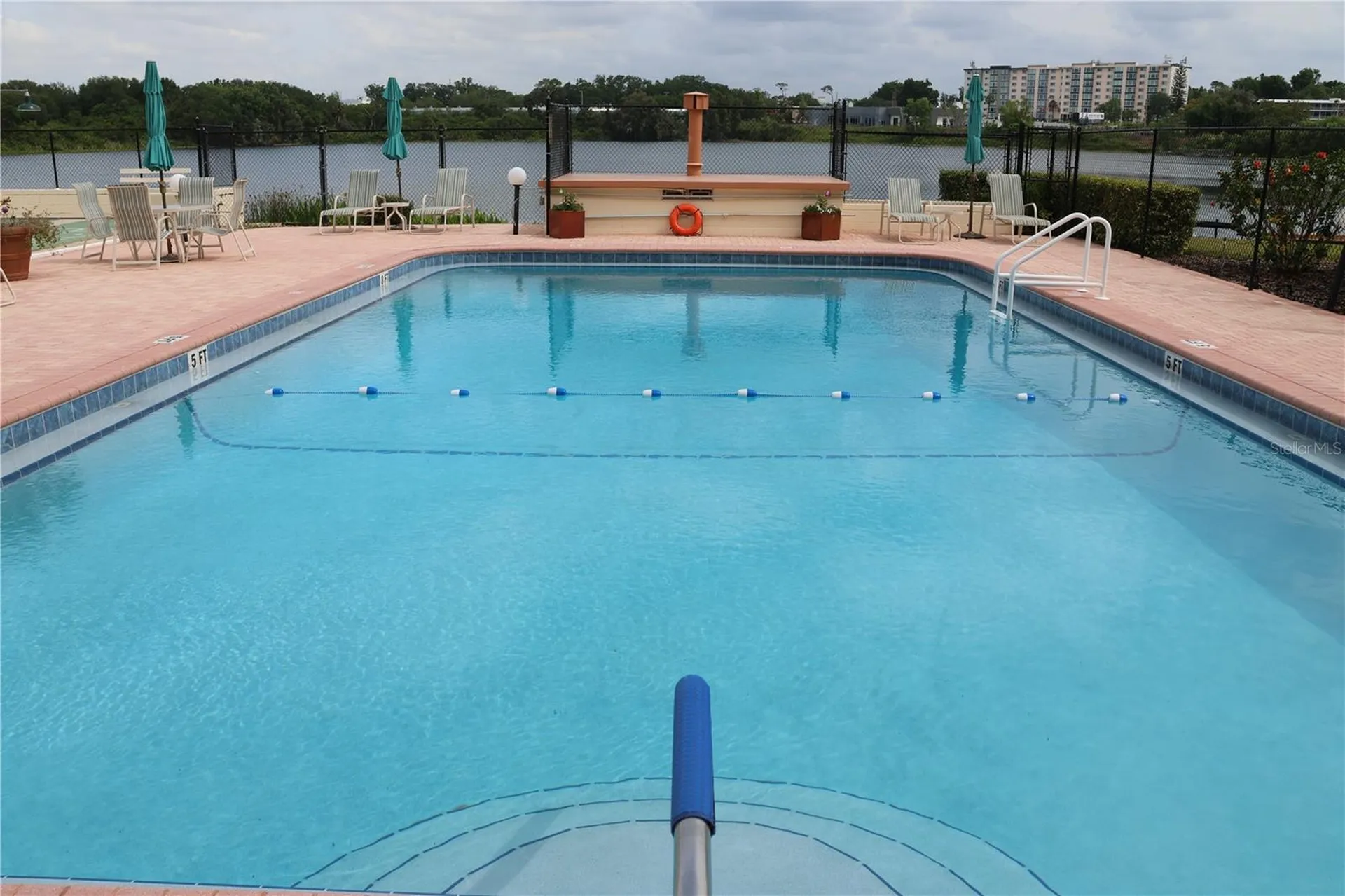 700 Mirror Terrace NW Winter Haven FL 33881