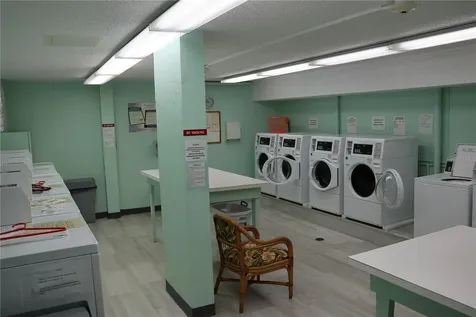 700 Mirror Terrace NW Winter Haven FL 33881