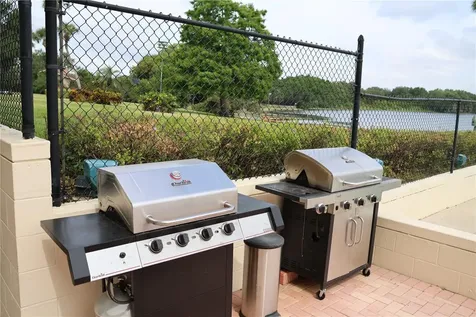 700 Mirror Terrace NW Winter Haven FL 33881