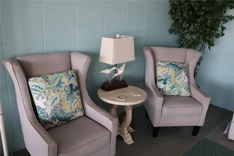 700 Mirror Terrace NW Winter Haven FL 33881