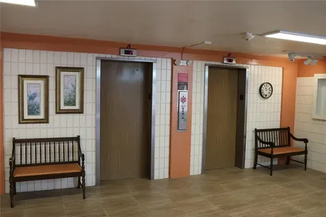 700 Mirror Terrace NW Winter Haven FL 33881