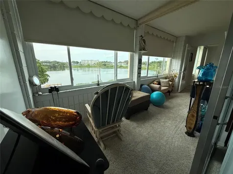 700 Mirror Terrace NW Winter Haven FL 33881