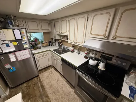 700 Mirror Terrace NW Winter Haven FL 33881