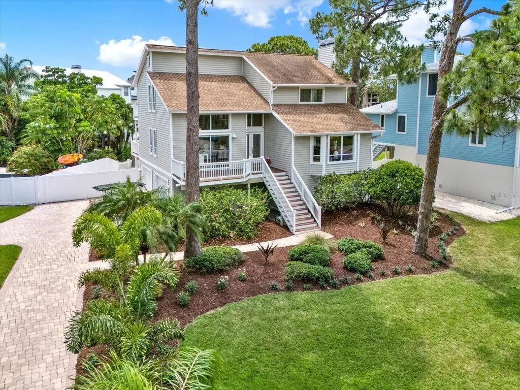 748 Soundview Drive Palm Harbor FL 34683