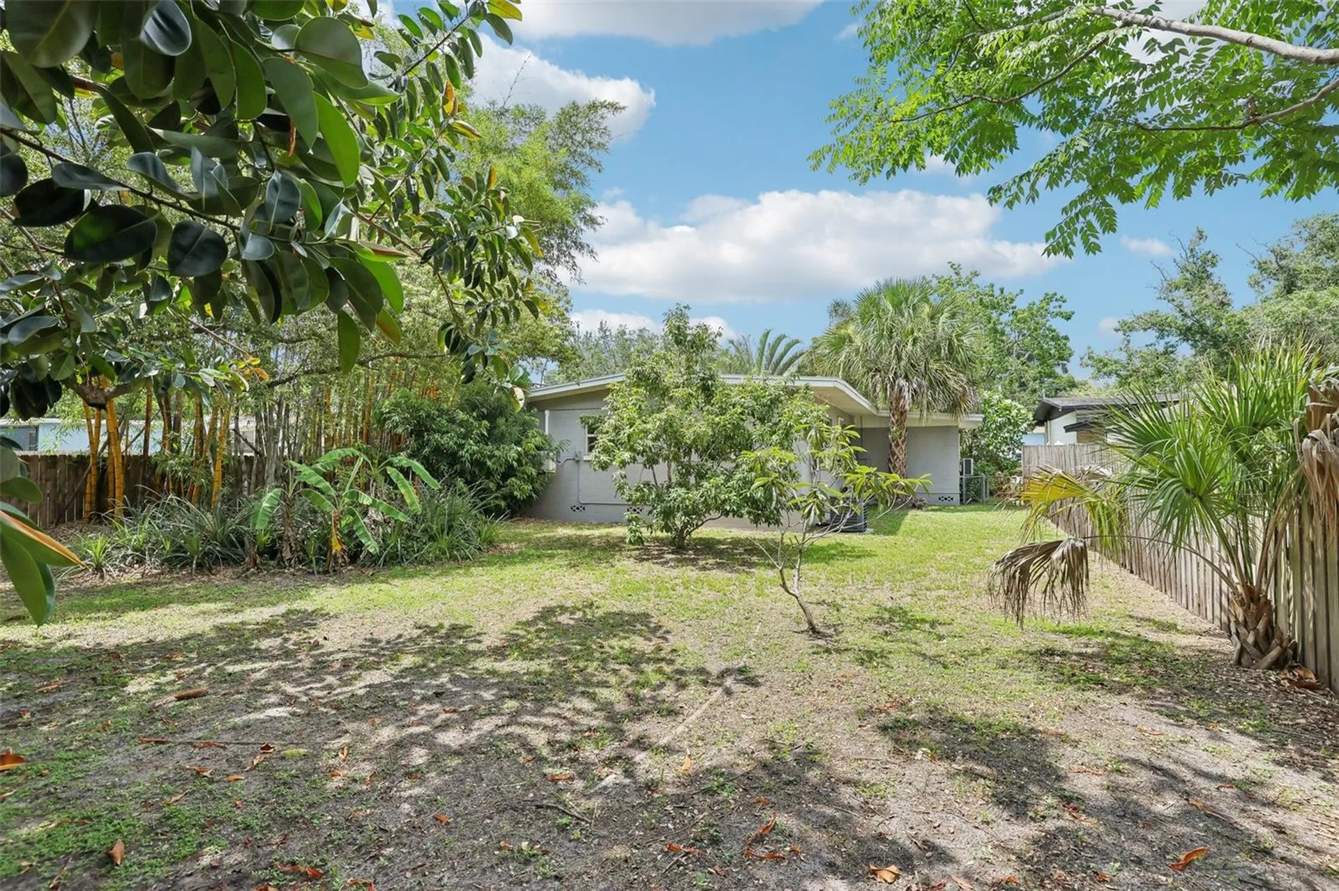 318 E Jersey Street Orlando FL 32806