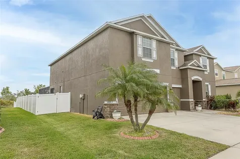 621 Washita Stone Drive Ruskin FL 33570