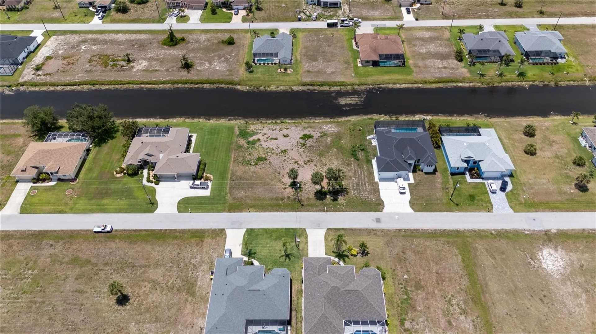 227 & 229 Tournament Road Rotonda West FL 33947
