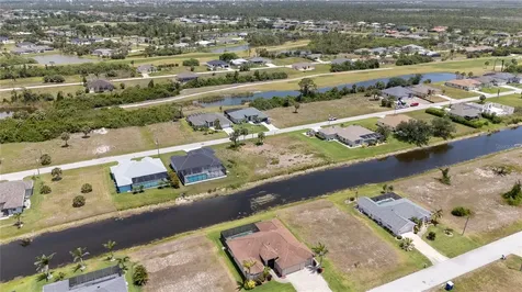 227 & 229 Tournament Road Rotonda West FL 33947