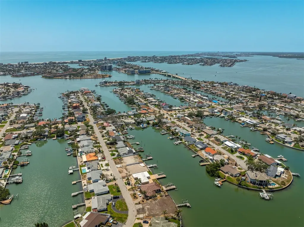 7821 3rd Avenue S St Petersburg FL 33707