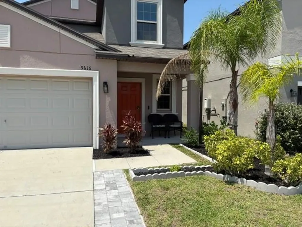 9616 Lemon Drop Loop Sun City Center FL 33573