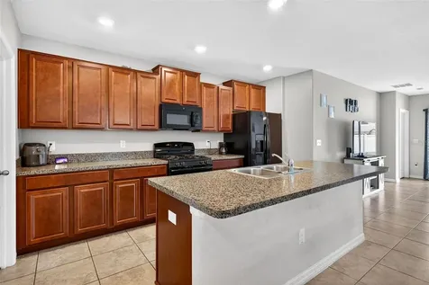 9616 Lemon Drop Loop Sun City Center FL 33573