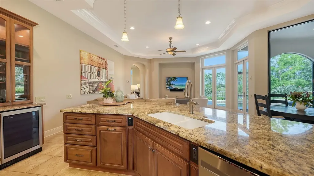 8016 Bounty Lane Bradenton FL 34202