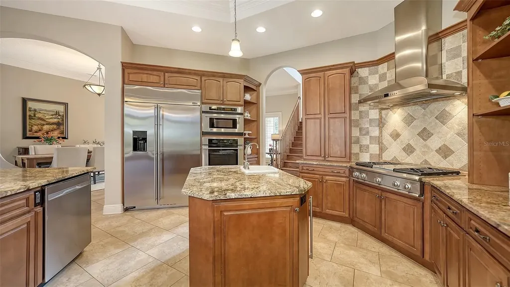 8016 Bounty Lane Bradenton FL 34202