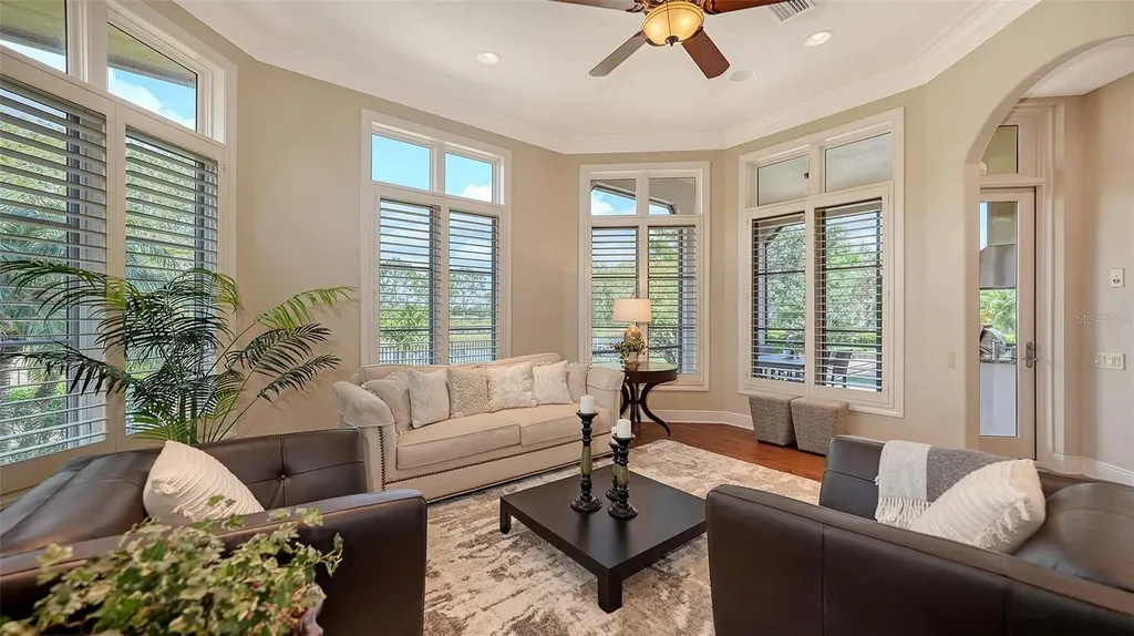 8016 Bounty Lane Bradenton FL 34202
