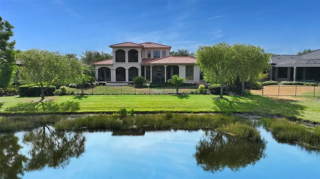 8016 Bounty Lane Bradenton FL 34202