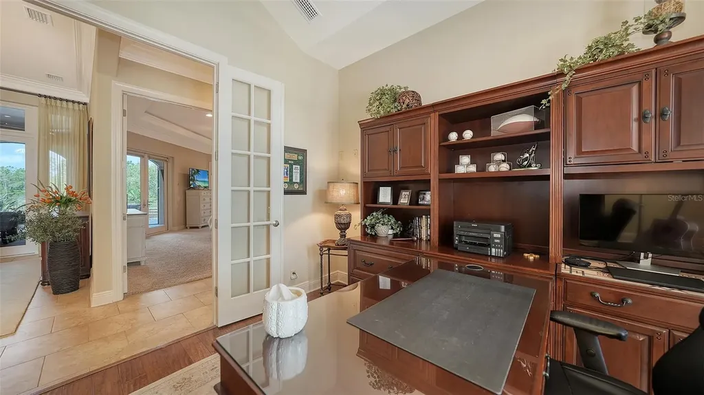 8016 Bounty Lane Bradenton FL 34202