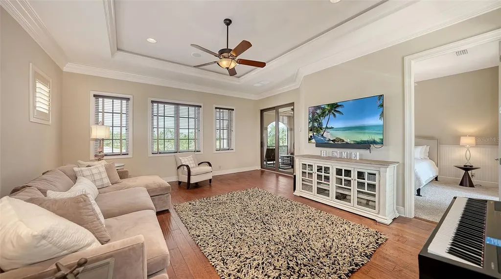 8016 Bounty Lane Bradenton FL 34202