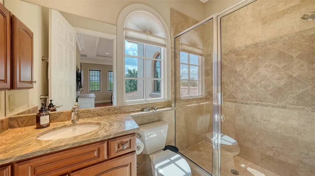 8016 Bounty Lane Bradenton FL 34202
