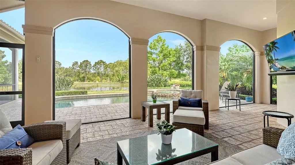 8016 Bounty Lane Bradenton FL 34202
