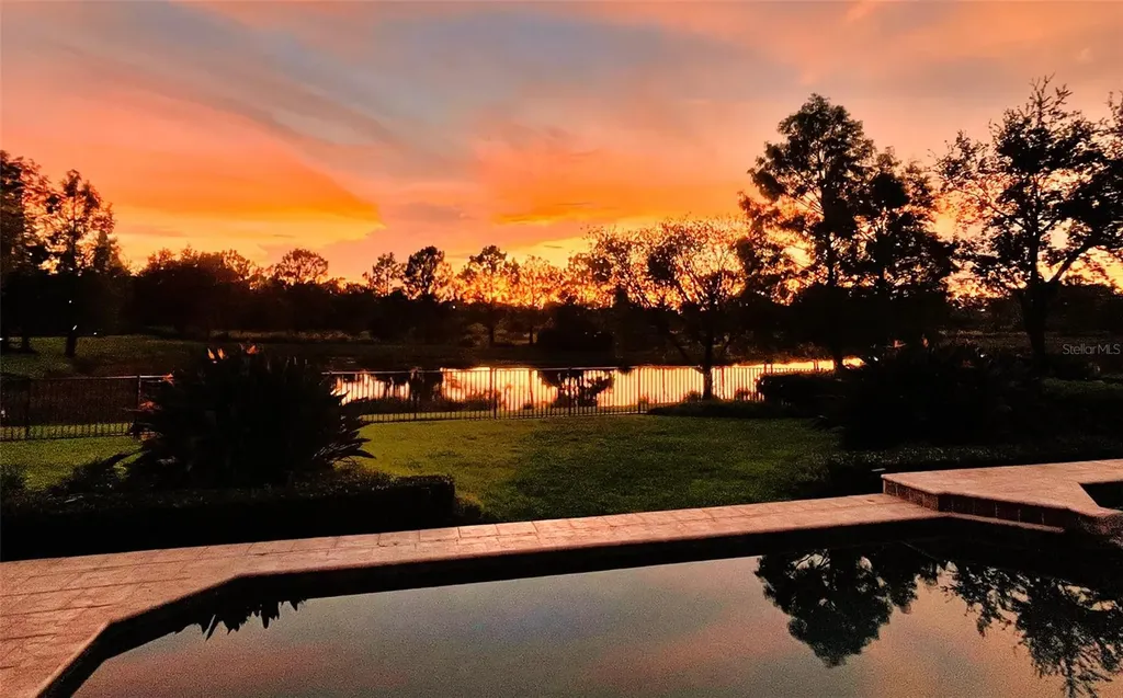 8016 Bounty Lane Bradenton FL 34202