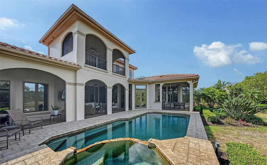 8016 Bounty Lane Bradenton FL 34202