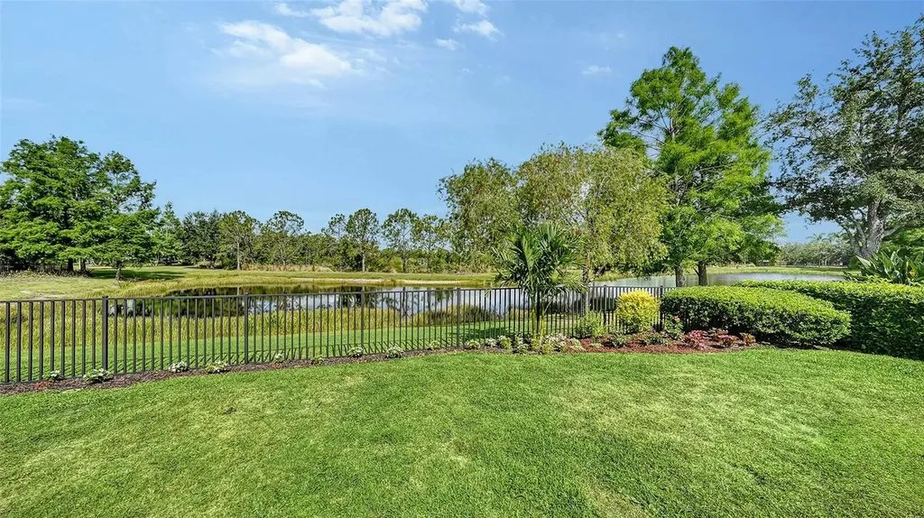 8016 Bounty Lane Bradenton FL 34202