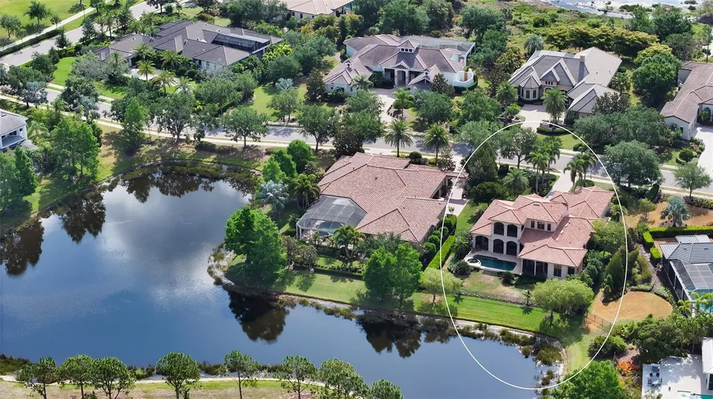 8016 Bounty Lane Bradenton FL 34202