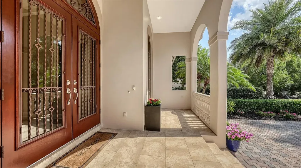8016 Bounty Lane Bradenton FL 34202