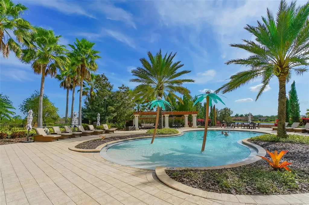 8016 Bounty Lane Bradenton FL 34202