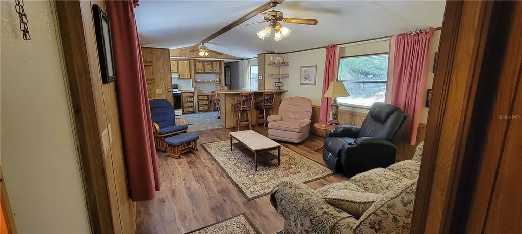 100 Pine Drive Kenansville FL 34739