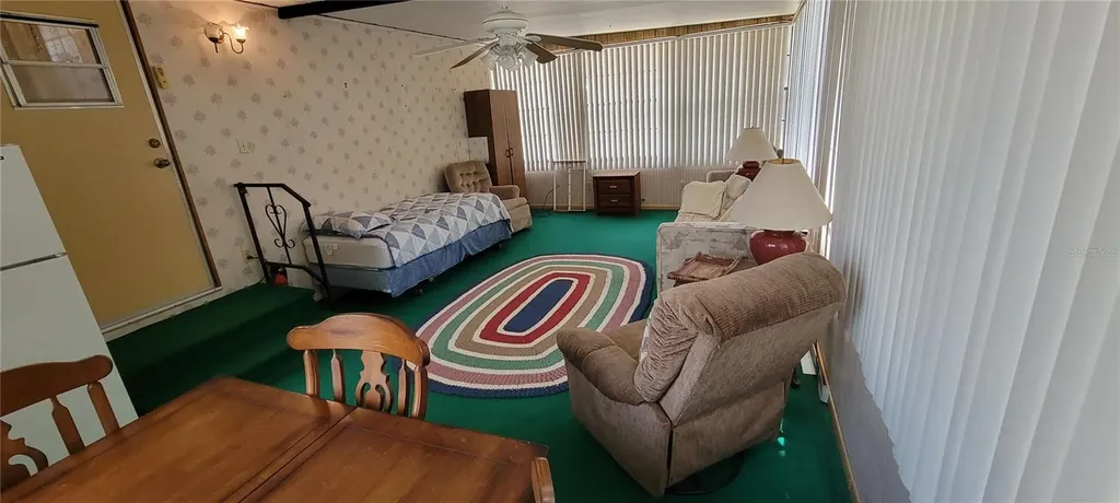 100 Pine Drive Kenansville FL 34739
