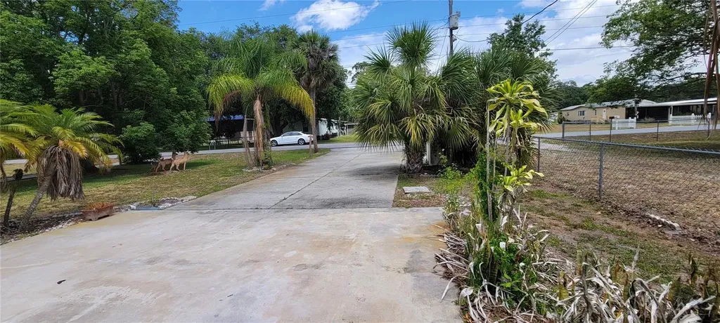 100 Pine Drive Kenansville FL 34739