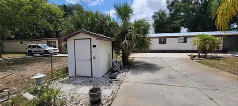 100 Pine Drive Kenansville FL 34739