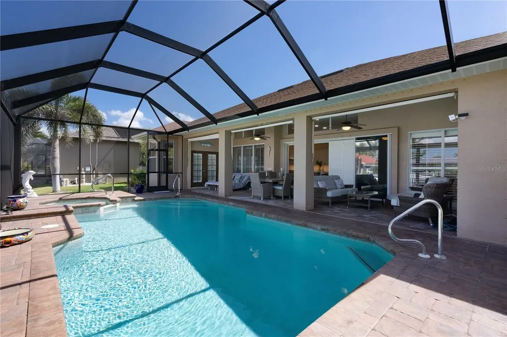 5228 SW 8th Court Cape Coral FL 33914
