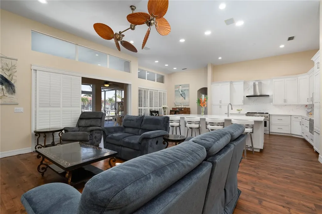 5228 SW 8th Court Cape Coral FL 33914
