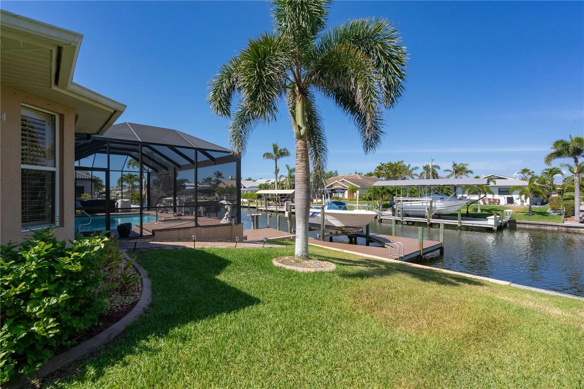 5228 SW 8th Court Cape Coral FL 33914