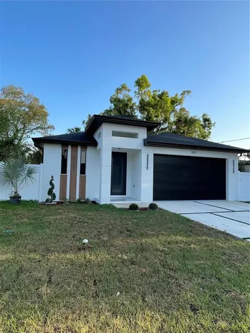 907 E Okaloosa Avenue Tampa FL 33604