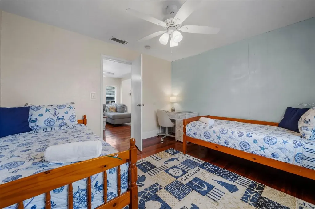 3018 Gulf Drive Holmes Beach FL 34217