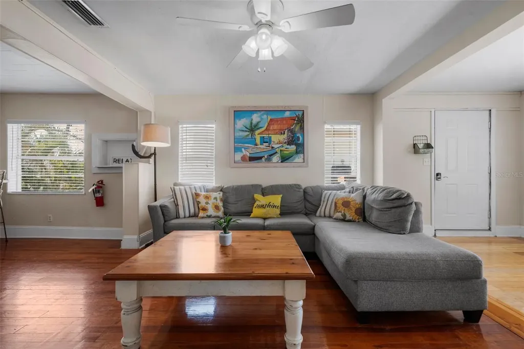 3018 Gulf Drive Holmes Beach FL 34217