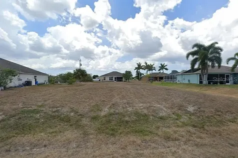 1122 NE 3 Avenue Cape Coral FL 33909