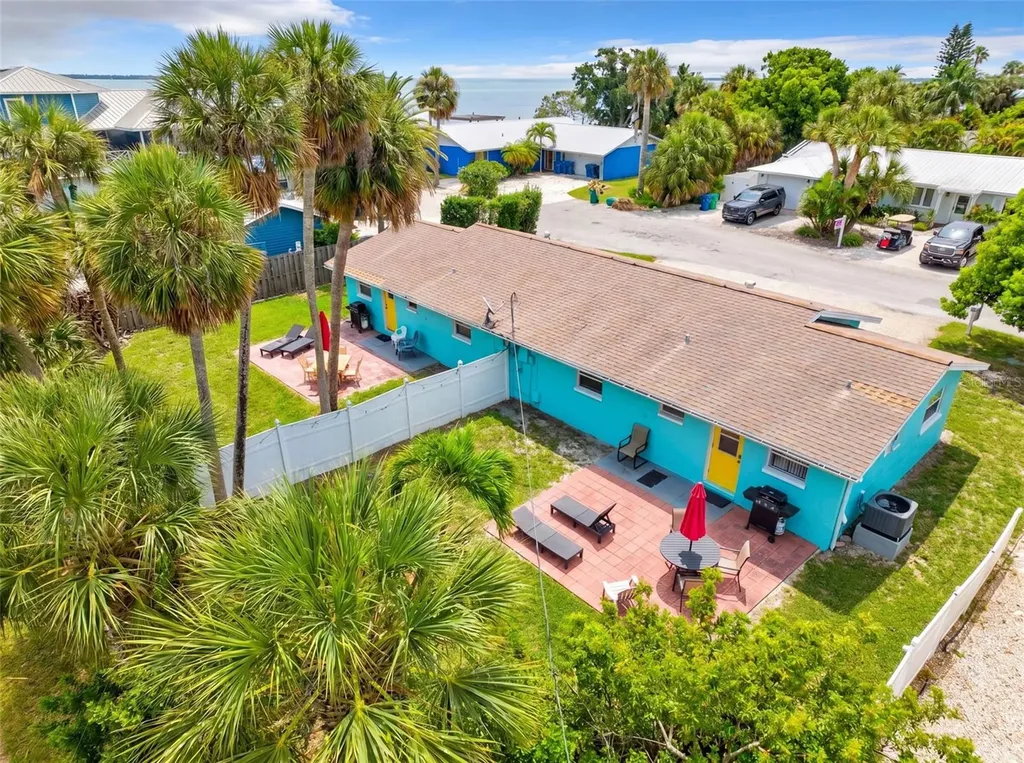 208 Peacock Lane Holmes Beach FL 34217