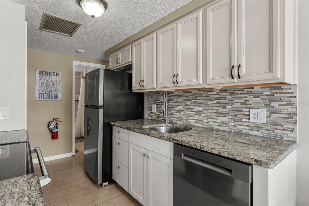 208 Peacock Lane Holmes Beach FL 34217