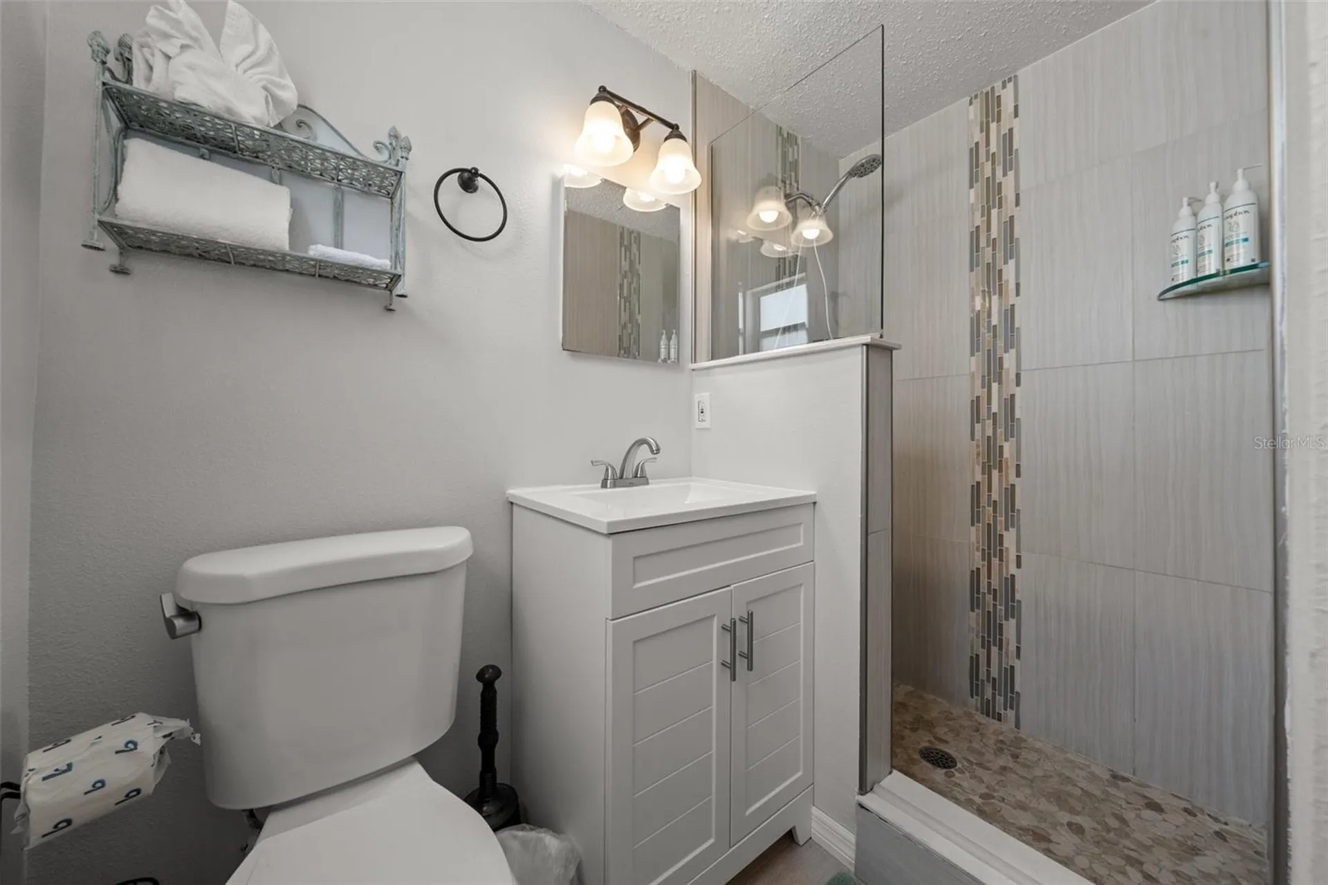208 Peacock Lane Holmes Beach FL 34217