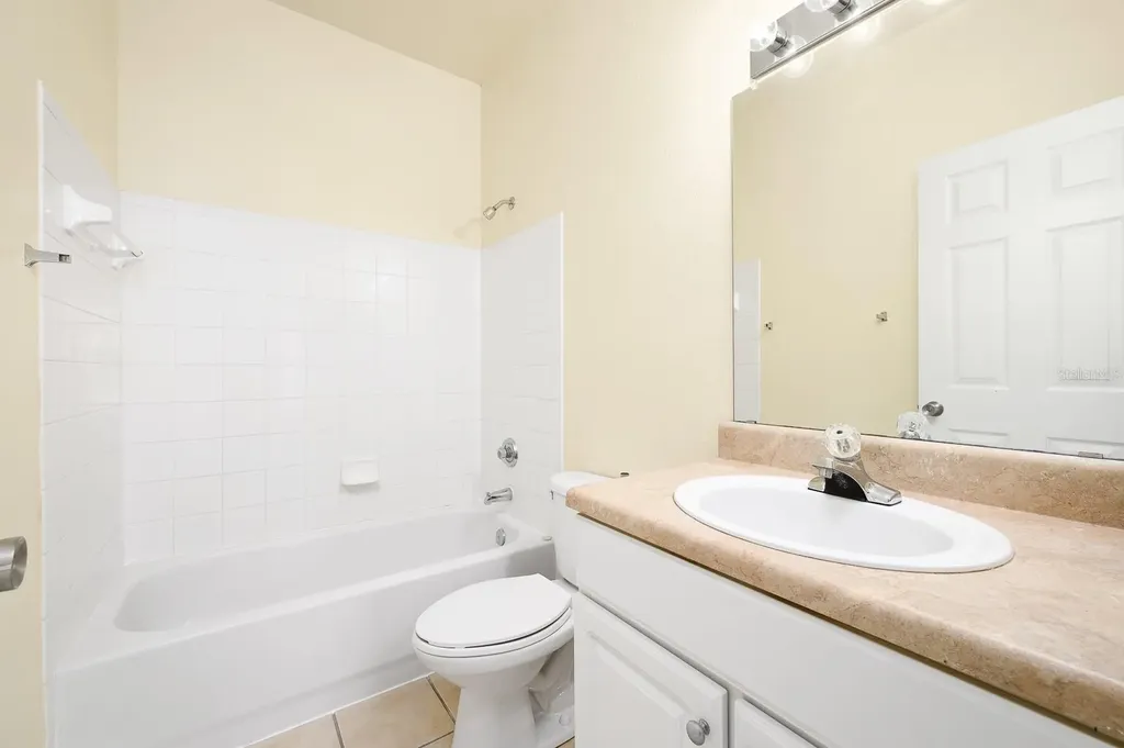 5062 NW 44th Lane Gainesville FL 32606