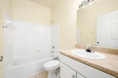 5062 NW 44th Lane Gainesville FL 32606