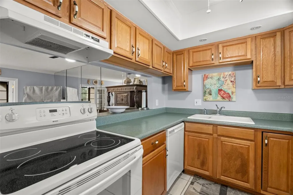7701 Starkey Road Seminole FL 33777