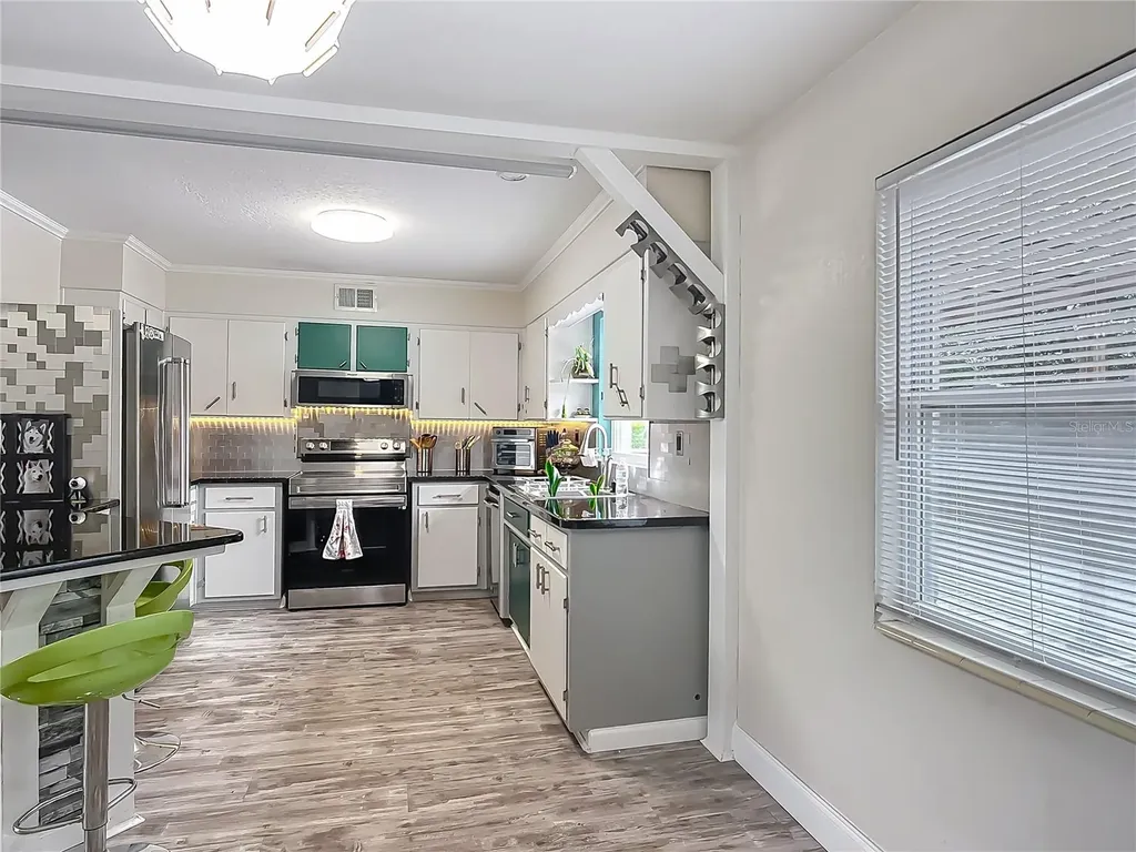 11763 SE Us Highway 301 Belleview FL 34420